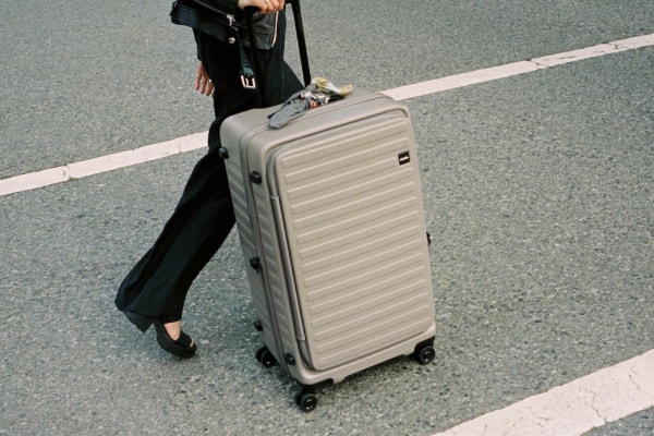 Voja Large | LOJEL(ロジェール)ジャパン公式 【66L】LOJEL スーツ