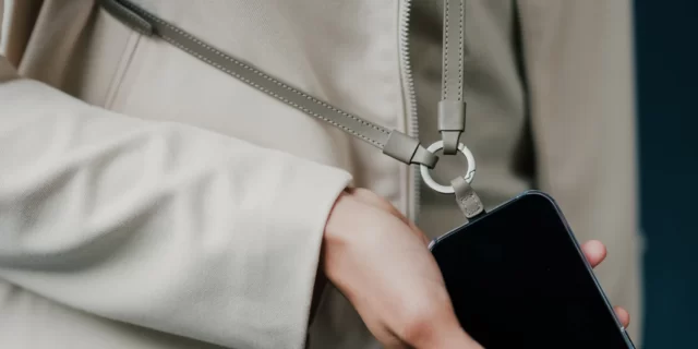 Iloj - Crossbody Strap - Leather | LOJEL(ロジェール)ジャパン公式