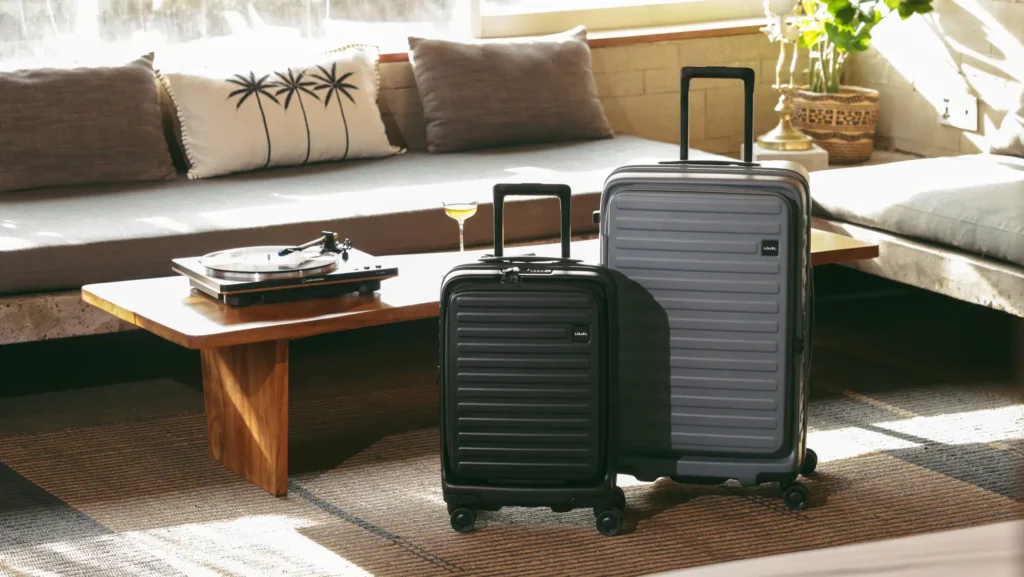 美品LOJEL ブラック キャリーケース ロジェール スーツケース キューボ 37(42)L 48cm 3.4kg CUBO-REFRESH-S